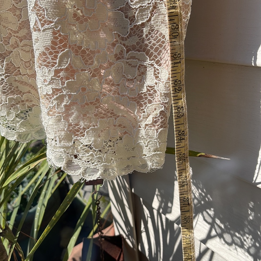 Soiéblu Ivory Lace Dress - Picture 6 of 9